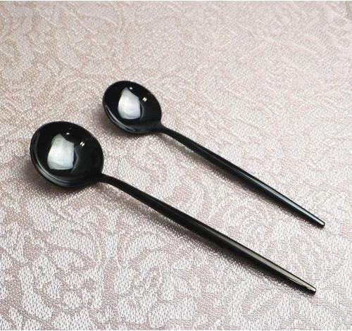 Vista 5 de Juego de cubiertos portátiles, juego de cubiertos de 5 piezas, acero inoxidable 18/10, pulido de espejo, negro, utensilios modernos y elegantes