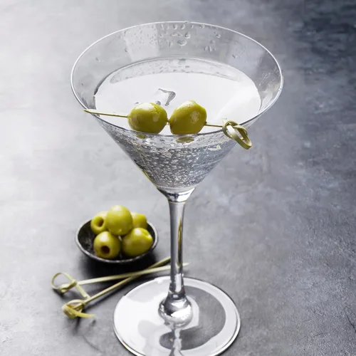 Vista 3 de OGGI Palitos de cóctel de bambú, 50 piezas, palillos de Martini de bambú, brochetas de cóctel de madera reutilizables, palitos de Martini