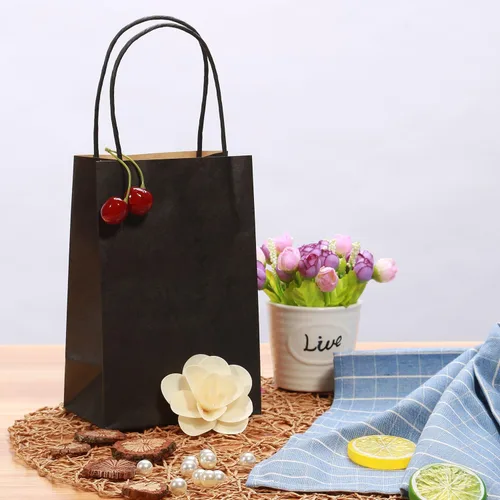 Vista 7 de 50 bolsas pequeñas de papel kraft negro con asas, bolsas de regalo de 5.25 x 3.75 x 8 pulgadas para recuerdos de fiesta, regalos de boda, regalos