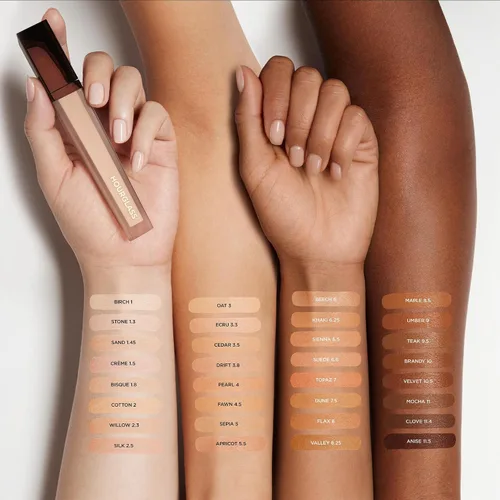 Vista 6 de Hourglass Corrector de aerógrafo Vanish. Corrector ligero e impermeable para un aspecto natural con aerógrafo