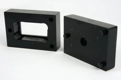 Vista 2 de TEMCo Industrial TH0304 Rectángulo 0.886 in x 1.772 in 1/32 DIN Panel Meter Punch Dies 0.886" x 1.772