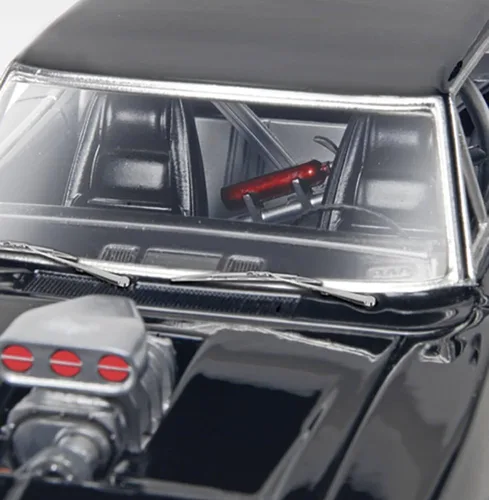 Vista 5 de Kit de plástico de Revell del modelo Dodge Charger de 1970 de Dominic de Rápido y Furioso.