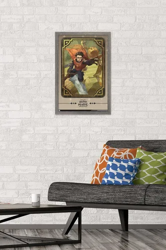 Vista 2 de Trends International Harry Potter: Magic Awakened - Póster de pared de Harry Quidditch, 22.4 pulgadas de largo x 14.7 pulgadas, versión enmarcada