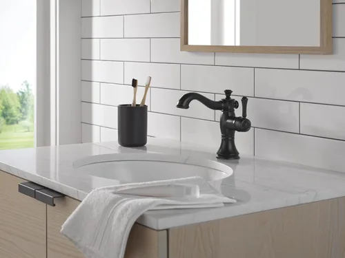 Vista 2 de Delta Cassidy 597LF llave de baño monocomando, 597LF-RBMPU Bronce veneciano