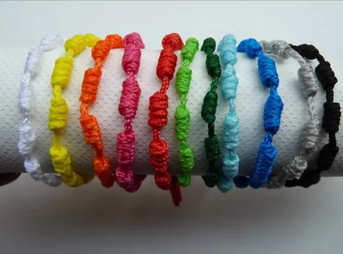 Vista 4 de YouU 16 pulseras de cruz de rosario hechas a mano, Nailon
