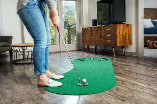 Vista 2 de PUTT-A-BOUT Par Three Golf Putting Green (3' x 9')