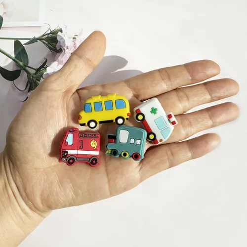 Vista 6 de Shoe Charms for Boys Girls,Cool Shoe Accessories Shoe Decoration Charms for Shoes Bracelet Wristband Clog Sandals Party Favors Gifts Boys Kids Adults