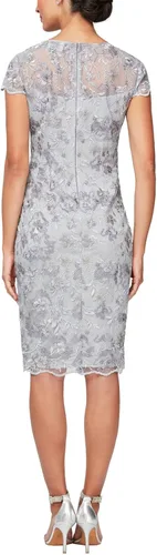 Vista 2 de Alex Evenings Vestidos cortos bordados para mujer
