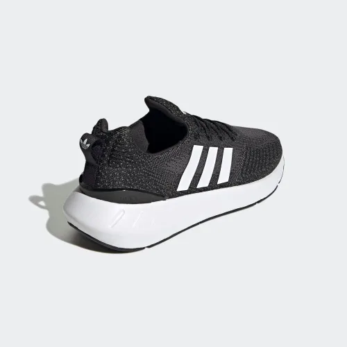 Vista 7 de adidas Tenis Swift Run 22 para hombre