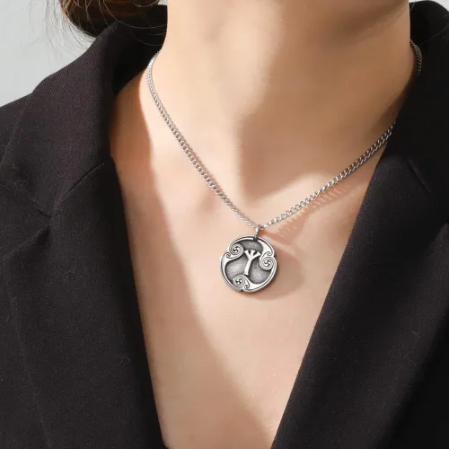 Vista 2 de TEAMER Collar con colgante de amuleto de acero inoxidable de 24 runas de los vikingos nórdicos, joyería con símbolo de la suerte y la bendición