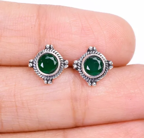 Vista 43 de Round Gemstone Stud Design 2