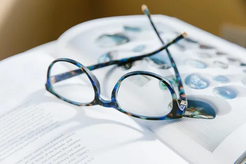 Vista 5 de Peepers by PeeperSpecs Canyon - Gafas de lectura redondas con bloqueo de luz azul