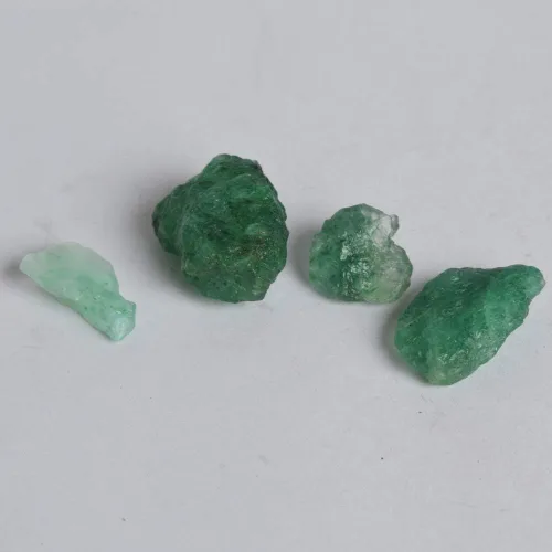 Vista 3 de GEMHUB AAA++ Esmeralda de calidad 33.00 Ct natural crudo Lote de 5 piezas de piedra envuelta en alambre verde esmeralda, Gema, lote de piedras