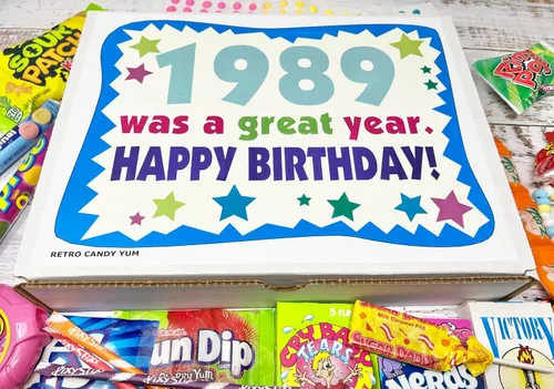 Vista 3 de RETRO CANDY YUM ~ Ideas de regalo de cumpleaños número 33 de 1989, surtido de dulces nostálgicos de la infancia, regalos de cumpleaños número 33