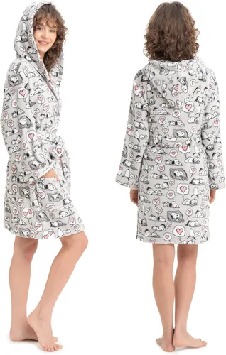 Vista 2 de Berkshire Blanket Peanuts® Snoopy VelvetLoft® - Batas suaves y ligeras para mujer, bata corta con capucha con bolsillos, regalos para mujer Peanuts
