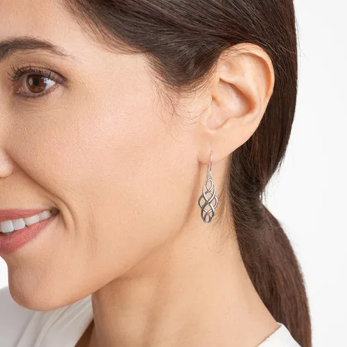 Vista 11 de Amazon Essentials Aretes colgantes de plata de ley con nudo celta oxidado (anteriormente colección Amazon)