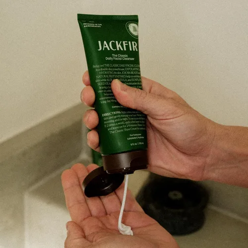 Vista 7 de Jackfir The Classic Daily Facial Cleanser, lavado facial natural para hombres, exfolia e hidrata, cuentas de jojoba y enzimas de frutas, verificado