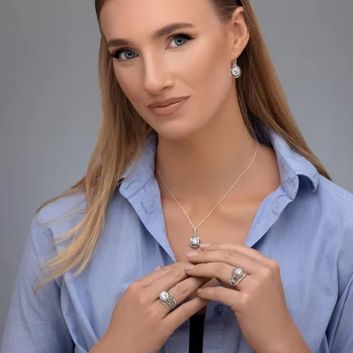 Vista 4 de JEAN RACHEL JEWELRY Anillo de Plata de Ley 925 - Diseño Vintage con Circunita Cúbica Montada en Garras - Joyería Hipoalergénica, Sin Plomo y Sin