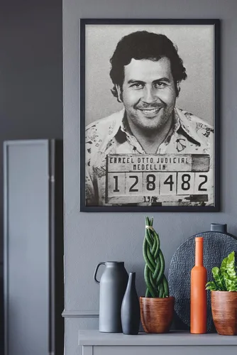 Vista 6 de Póster de Pablo Escobar de Mugshot El Patrón, famosos Narcos de Medellín, Cartel de Medellín, 12 x 18 pulgadas