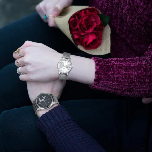 Vista 6 de Relojes para parejas, regalos para el día de San Valentín, románticos, con esfera de corazón, de cuarzo, de acero inoxidable, con caja de regalo