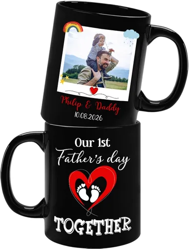 Vista 24 de Baby Coming Soon - Taza de café negra de 11 onzas y 15 onzas, taza de café personalizada para papá con nombre, taza de café de cerámica con anuncio