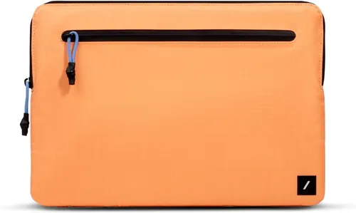 Vista 11 de Native Union Funda Ultraligera – Duradera, Liviana, Sostenible – Hecha de 100% Tela Ripstop Reciclada – Compatible con MacBook Pro 16”, MacBook Pro