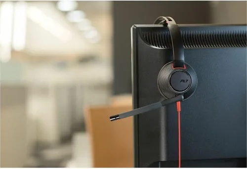 Vista 2 de Poly Blackwire C5210 - Auriculares USB-C + cable en línea TAA