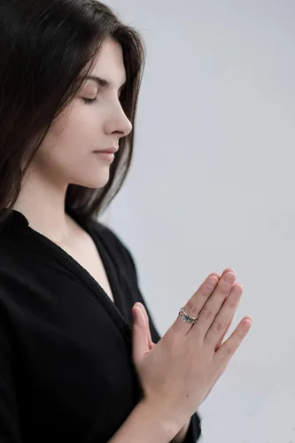 Vista 3 de SONNYX - 8 anillos de Feng Shui Pixiu budista de amuleto de la suerte, mantra, doble protección, anillo de riqueza para hombres y mujeres, anillo