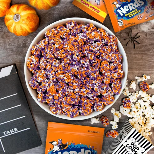 Vista 6 de Nerds Caramelos espeluznantes de Halloween, truco o trato, 3 onzas