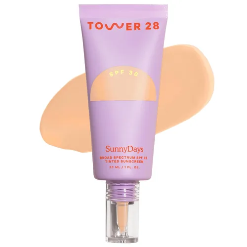 Vista 12 de Tower 28 Base de maquillaje con SPF 30, protector solar tintado SunnyDays 05 FAIRFAX