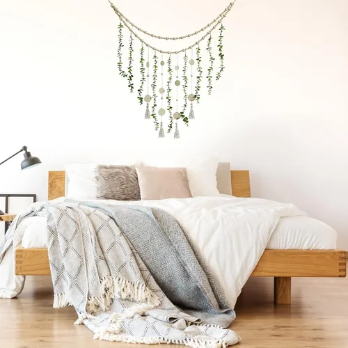 Vista 7 de Jetec Guirnalda Colgante de Eucalipto Boho para Pared de Dormitorio Grande, Guirnalda de Perlas de Madera Artificial con Vegetación Natural