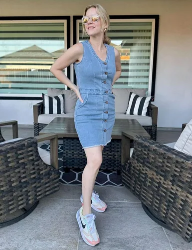 Vista 4 de luvamia Vestido corto casual de mezclilla con botones y cuello en V para mujer