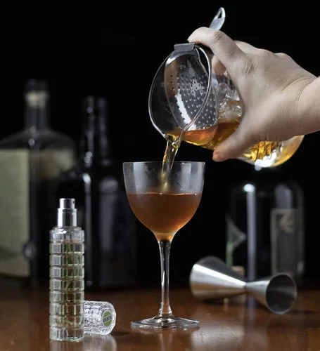 Vista 5 de Colador Julep con mango doblado, colador de cóctel comercial de acero inoxidable Piña Barware (un colador, acabado pulido)