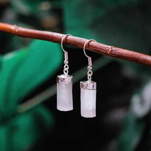 Vista 5 de Ayana - Aretes de cristal curativo para mujer, hechos a mano, con piedras preciosas auténticas de origen ético, joyería de piedra natal para mujer