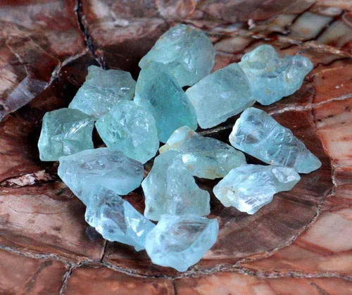 Vista 3 de GEMSTONECABS Piedra preciosa natural de cristal de aguamarina cruda, lote suelto al por mayor para hacer joyas, envoltura de alambre, paquete
