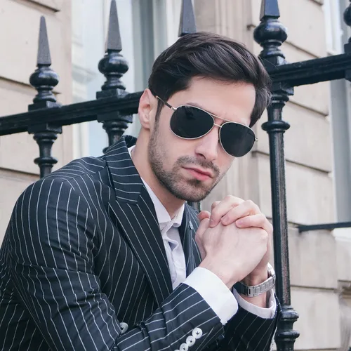 Vista 2 de phikttu Lentes de sol de aviador polarizados para hombre, clásicos, de gran tamaño, espejo de metal, protección UV400, gafas de sol deportivas