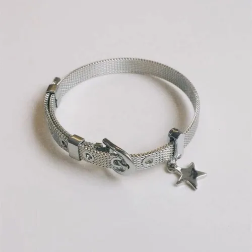 Vista 5 de RICHTRUE 2 pulseras Y2k accesorios Y2k accesorios Grunge Y2k pulsera estética Y2k para mujer, accesorios punk