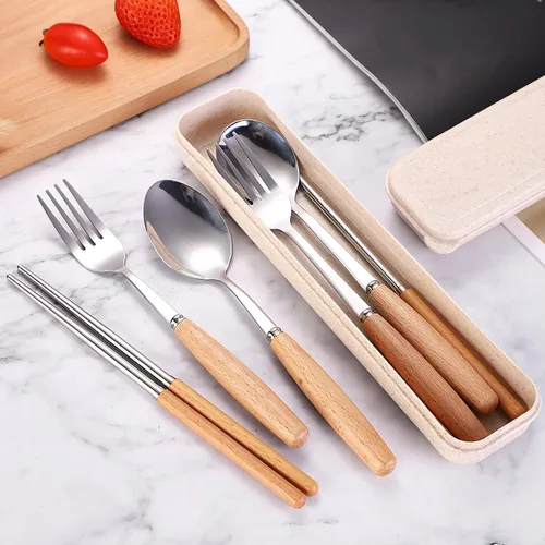 Vista 2 de Muka Juego de 3 cubiertos reutilizables con mango de madera con estuche y mango de madera