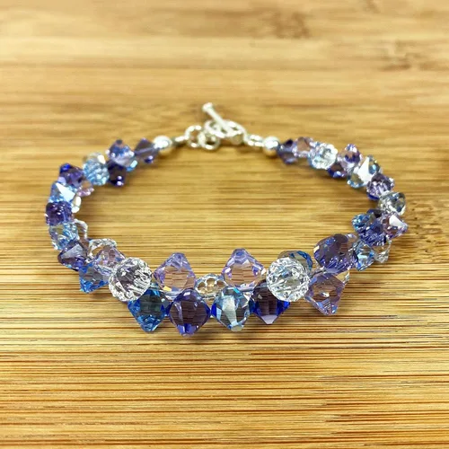 Vista 6 de Gem Avenue . Pulsera de plata 925 de 7,5 pulgadas con cristales austriacos biconos estilo racimo