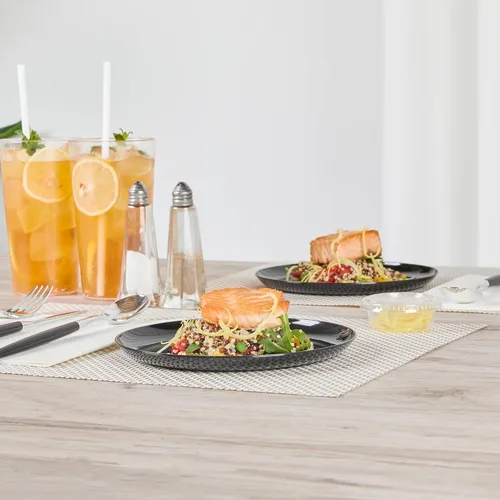 Vista 7 de Restaurantware Platos de fiesta de 7 x 7 pulgadas, 100 platos desechables de plástico para postre, platos redondos de plástico negro resistente