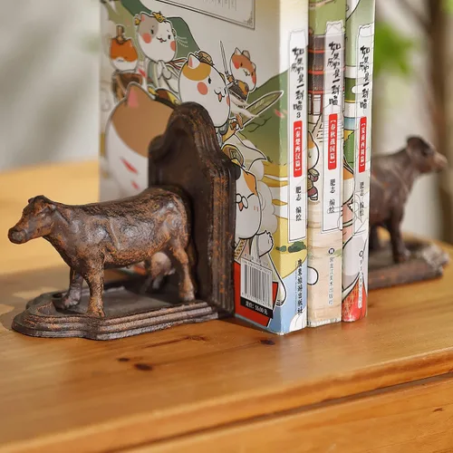 Vista 6 de Sujetalibros decorativos de vaca, extremos de libros antiguos de granja, juego de 2