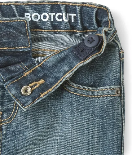 Vista 2 de The Children's Place Pantalones de mezclilla básicos con corte de bota para bebés y niños pequeños