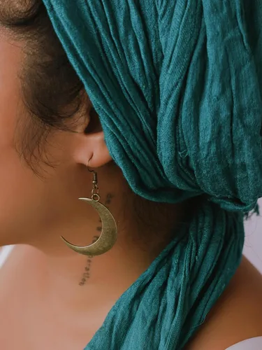 Vista 6 de MINACHI Aretes colgantes simples de luna creciente, regalo de joyería de moda para mujer