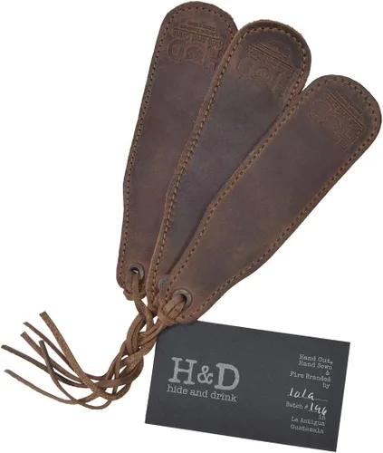 Vista 4 de Hide & Drink, Marcador de página de cuero para amantes de libros, giradores de página, lectores de viajes, fanáticos de la literatura, regalos