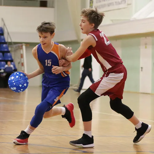 Vista 5 de Baloncesto tamaño 6 para niñas, niños, jóvenes y mujeres, baloncesto de goma para entrenamiento en interiores y exteriores, práctica