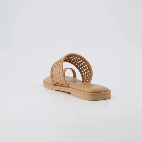 Vista 5 de CUSHIONAIRE Sandalia de punto con anillo para el dedo del pie para mujer + espuma viscoelástica, anchos disponibles