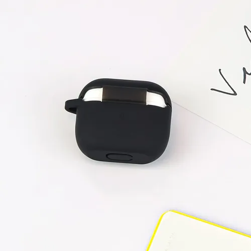 Vista 5 de Wonhibo Funda para Airpod de 3ª generación para hombres y niños, funda de silicona negra de fútbol 3D para Airpods 3 Gen 2021 con llavero