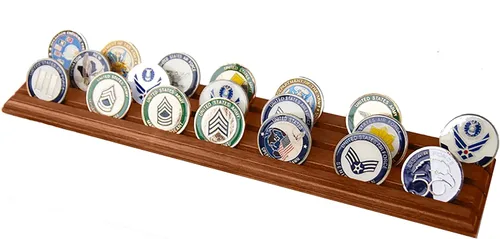 Vista 5 de DECOMIL, exhibidor con ranuras para monedas militares (castaño)
