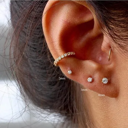 Vista 5 de Aretes de botón planos con tuerca de circonita cúbica, pequeños aretes planos de circonita cúbica para hélice, cartílago, tragus, lóbulo