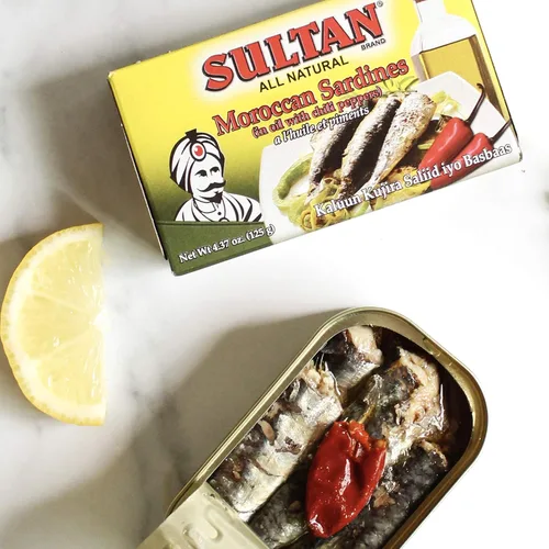 Vista 3 de Sultan Sardinas Marroquíes de Temporada en Aceite con Chiles, 100% Completamente Natural, Alta Proteína, Sin Aditivos, Sin Conservantes, Paleo